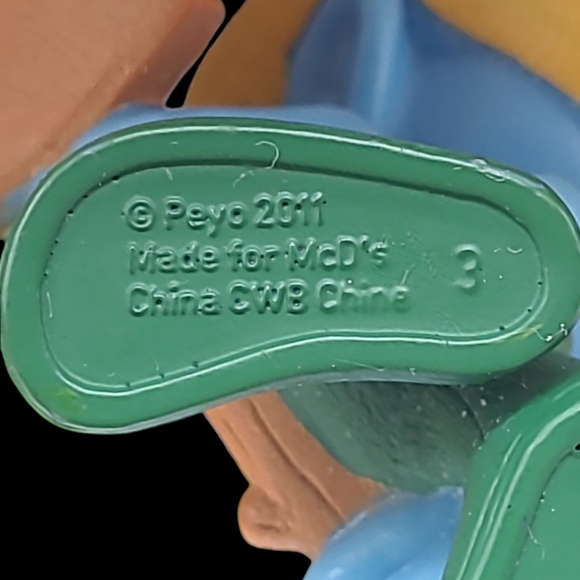 2011 MCDONALD'S HAPPY MEAL TOY "FARMER SMURF" - 3" - Picture 8 of 11